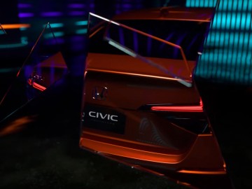  Nowa Honda Civic sedan &ndash; przed debiutem